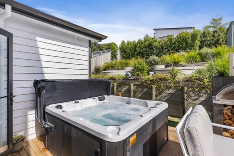 Photo of property in 27 Thistle Close, Beachlands, Auckland, 2018