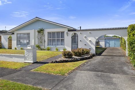 Photo of property in 5 Wesley Avenue, Frankleigh Park, New Plymouth, 4310