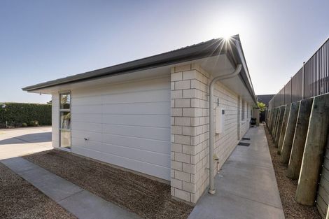 Photo of property in 12b Kayelene Place, Omokoroa, 3114