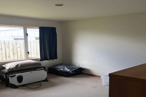 Photo of property in 11 Phoenix Lane, Northcote, Christchurch, 8052