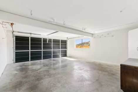 Photo of property in 15b Dargle Way, Island Bay, Wellington, 6023