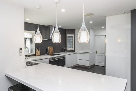 Photo of property in 20 Hussey Road, Harewood, Christchurch, 8051