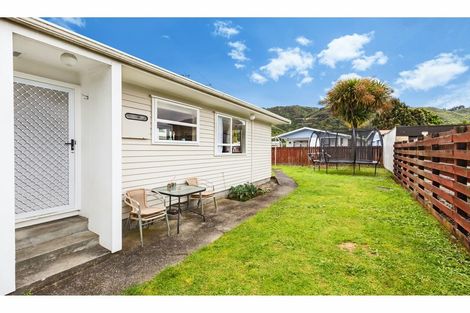 Photo of property in 19 California Drive, Totara Park, Upper Hutt, 5018