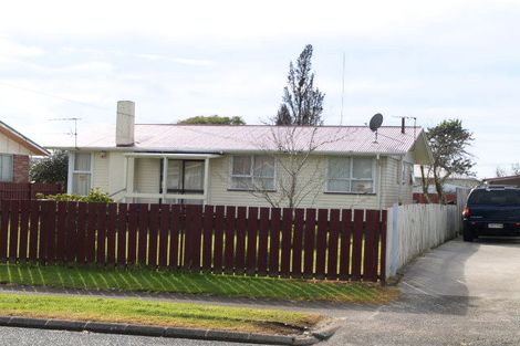 Photo of property in 13 Steven Street, Mangere East, Auckland, 2024