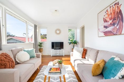 Photo of property in 12 Willow Place, Horahora, Whangarei, 0110