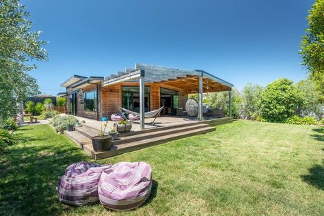 Photo of property in 12 Broadsea Avenue, Ruby Bay, Mapua, 7005