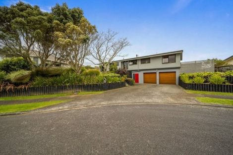 Photo of property in 9 Ash Place, Whalers Gate, New Plymouth, 4310