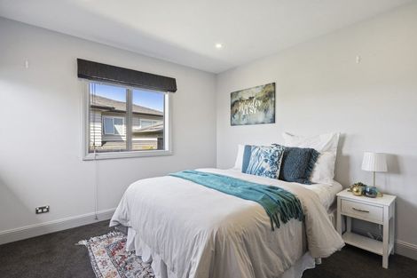 Photo of property in 71 Endeavour Drive, Whitby, Porirua, 5024
