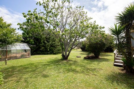 Photo of property in 2 Mahuta Road, Waitakaruru, Ngatea, 3576