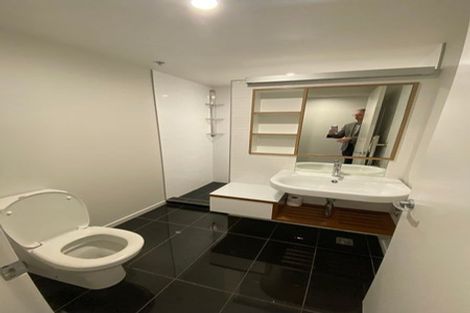 Photo of property in Piermont Apartments, 4c/82 Cable Street, Te Aro, Wellington, 6011