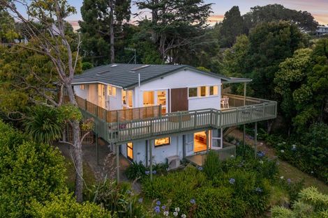 Photo of property in 7 Tranquil Glade, Hillcrest, Auckland, 0627