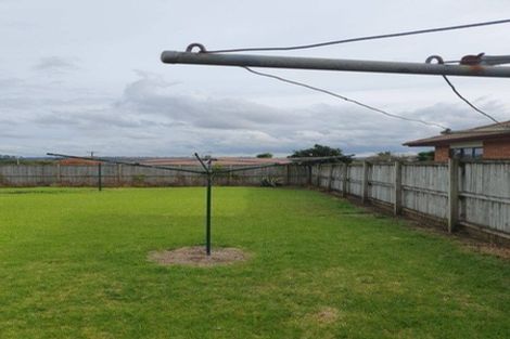 Photo of property in 51 Sturges Road, Henderson, Auckland, 0612