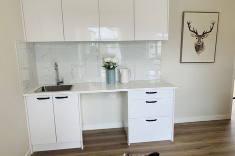 Photo of property in 2 Lavey Road, Flat Bush, Auckland, 2019