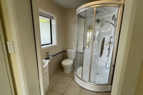 Photo of property in 132 Avonhead Road, Avonhead, Christchurch, 8042