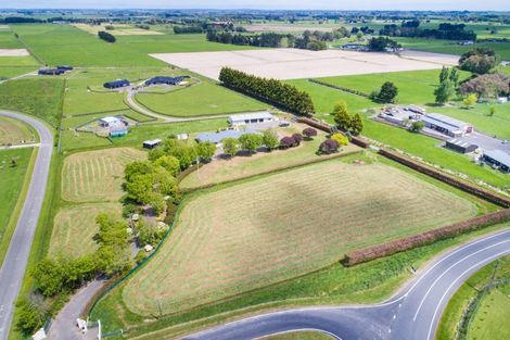 Photo of property in 5 Te Arakura Road, Newbury, Feilding, 4775