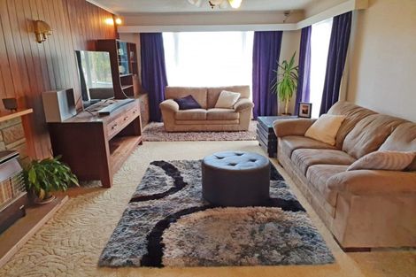 Photo of property in 17 Ilford Place, Awapuni, Palmerston North, 4412