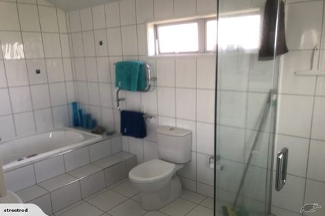 Photo of property in 106b Karewa Parade, Papamoa Beach, Papamoa, 3118