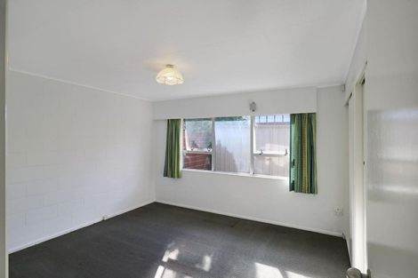 Photo of property in 50b Whites Line West, Woburn, Lower Hutt, 5010