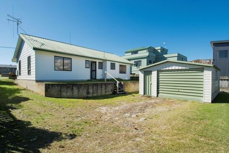 Photo of property in 18 Motiti Road, Papamoa Beach, Papamoa, 3118