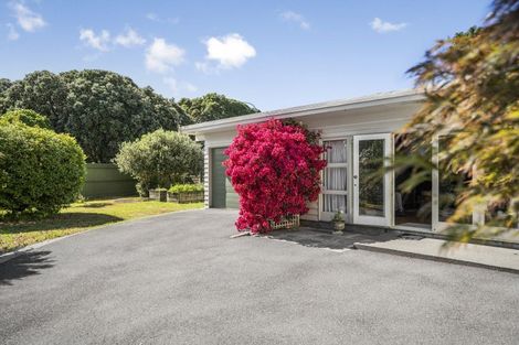Photo of property in 85 Ludlam Crescent, Woburn, Lower Hutt, 5010