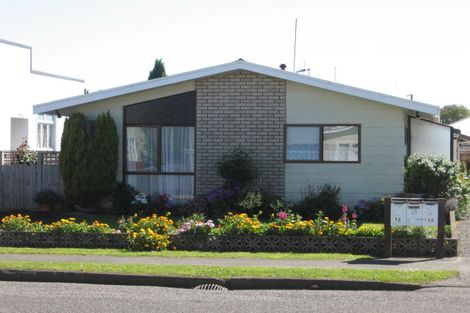 Photo of property in 2/12 Niblett Street, Whanganui, 4500