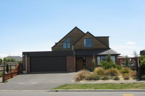 Photo of property in 18 Bottle Lake Drive, Parklands, Christchurch, 8083