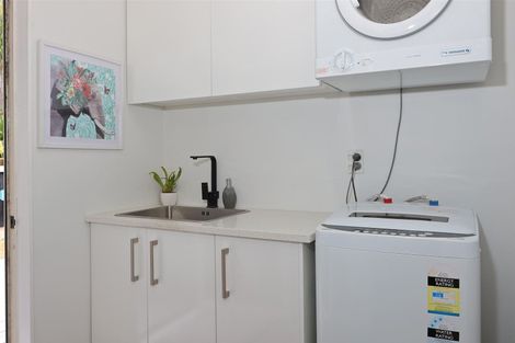 Photo of property in 62 Vintage Drive, Henderson, Auckland, 0612