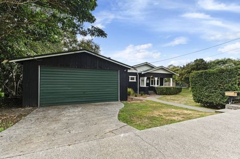 Photo of property in 11 Woodleigh Street, Frankleigh Park, New Plymouth, 4310