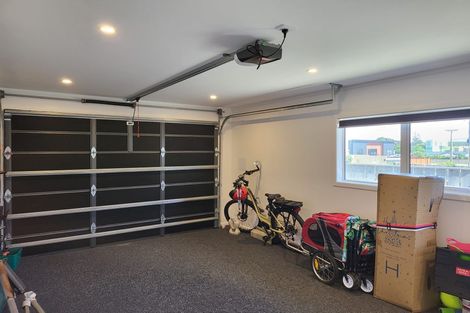 Photo of property in 18 Marine Parade South, Foxton Beach, Foxton, 4815