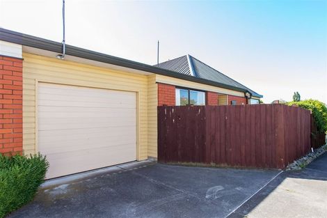 Photo of property in 1/6 Gatonby Place, Avonhead, Christchurch, 8042