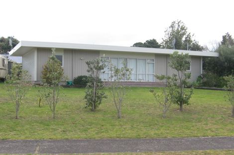 Photo of property in 12 Pleasant Place, Pauanui, Hikuai, 3579