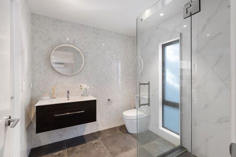 Photo of property in 9/12 Latimer Square, Christchurch Central, Christchurch, 8011