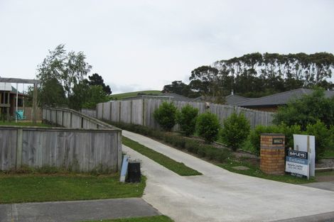 Photo of property in 10 Solan Drive, Waimauku, 0812