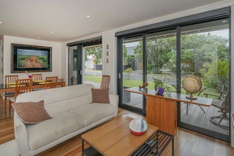 Photo of property in 9 Oyster Drive, Cooks Beach, Whitianga, 3591