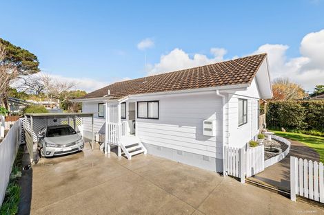 Photo of property in 7 Redlands Grove, Swanson, Auckland, 0612