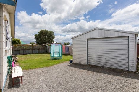 Photo of property in 1 Gertrude Street, Dannevirke, 4930