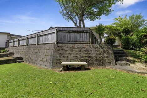 Photo of property in 60 Bird Grove, Stokes Valley, Lower Hutt, 5019