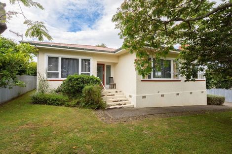 Photo of property in 4 Albert Street, Dannevirke, 4930