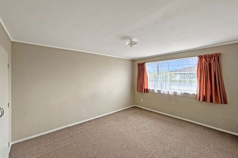 Photo of property in 6/77 West Coast Road, Glen Eden, Auckland, 0602