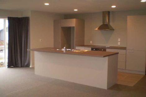 Photo of property in 27 Mokihi Gardens, Hillmorton, Christchurch, 8024