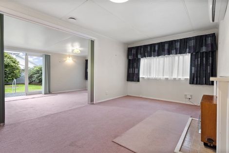 Photo of property in 27 Ashford Avenue, Hokowhitu, Palmerston North, 4410