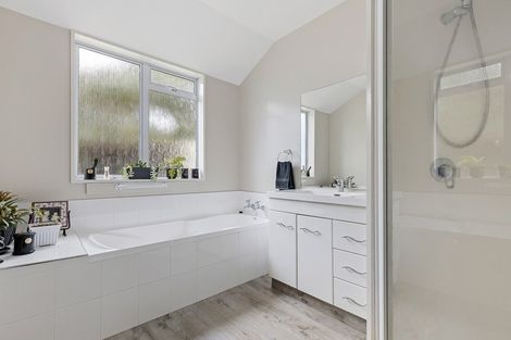 Photo of property in 8 Newton Place, Amberley, 7410