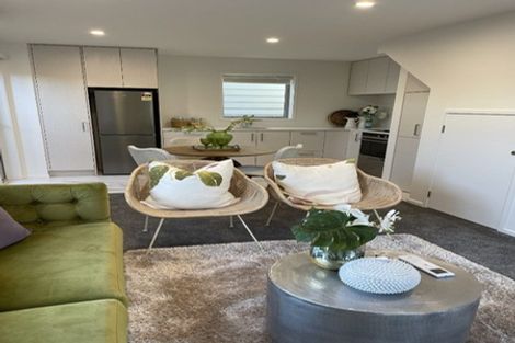 Photo of property in 8 Awaroa Road, Sunnyvale, Auckland, 0612