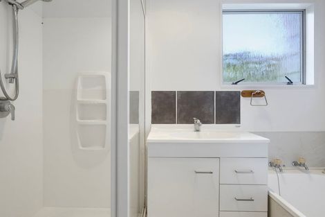 Photo of property in 17 Tui Grove, Paihia, 0200