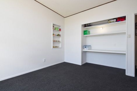 Photo of property in 28 Iles Road, Lynmore, Rotorua, 3010