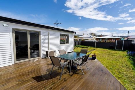 Photo of property in 272 Oxford Street, South Dunedin, Dunedin, 9012