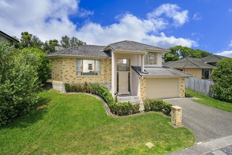 Photo of property in 25 Henry Partington Place, Greenhithe, Auckland, 0632