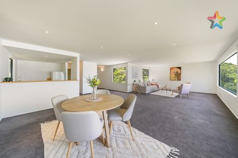 Photo of property in 18 Korokoro Road, Korokoro, Lower Hutt, 5012