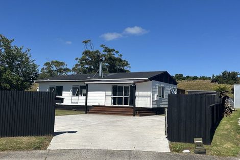 Photo of property in 11 Makere Street, Waitara, 4320