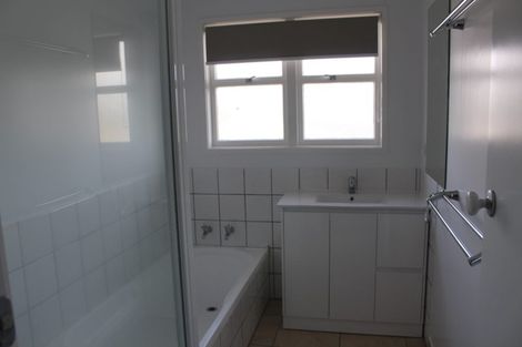 Photo of property in 2/195 Bucklands Beach Road, Bucklands Beach, Auckland, 2012